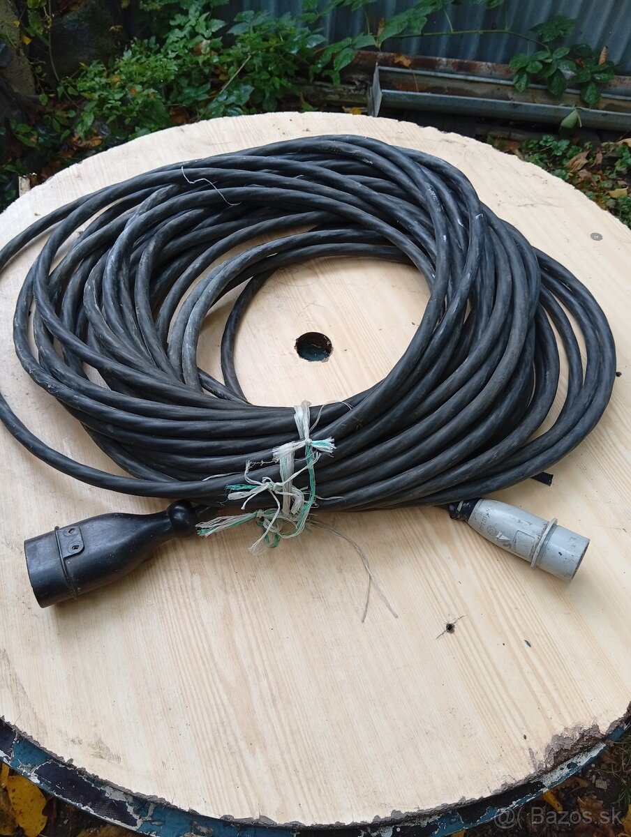 Predám cirkulár s veľa prislušenstvom - 17