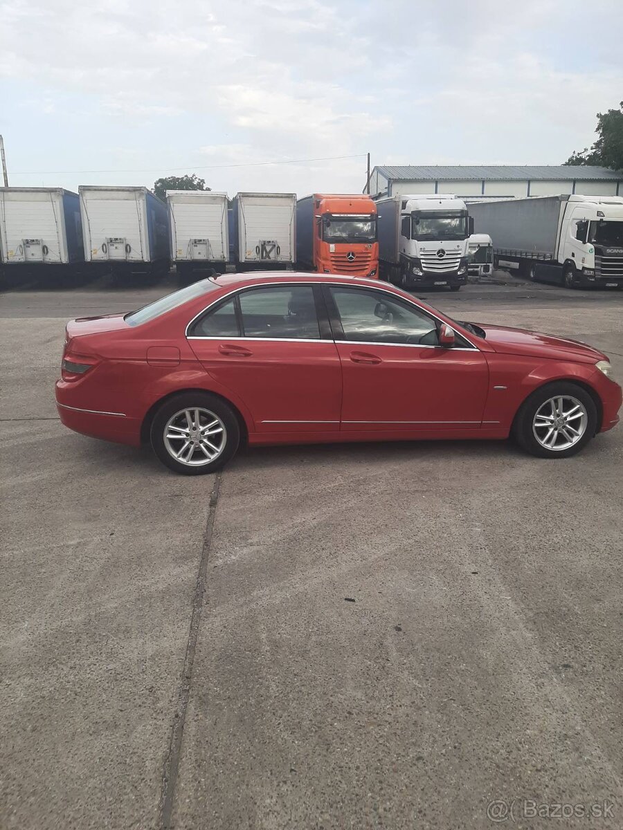 Mercedes Benz 200CDI - 17