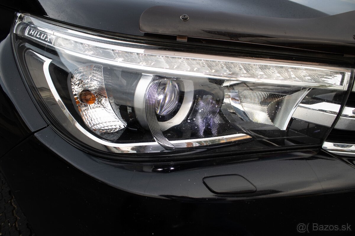 Toyota Hilux DC 2.4 I D-4D Executive A/T - 17