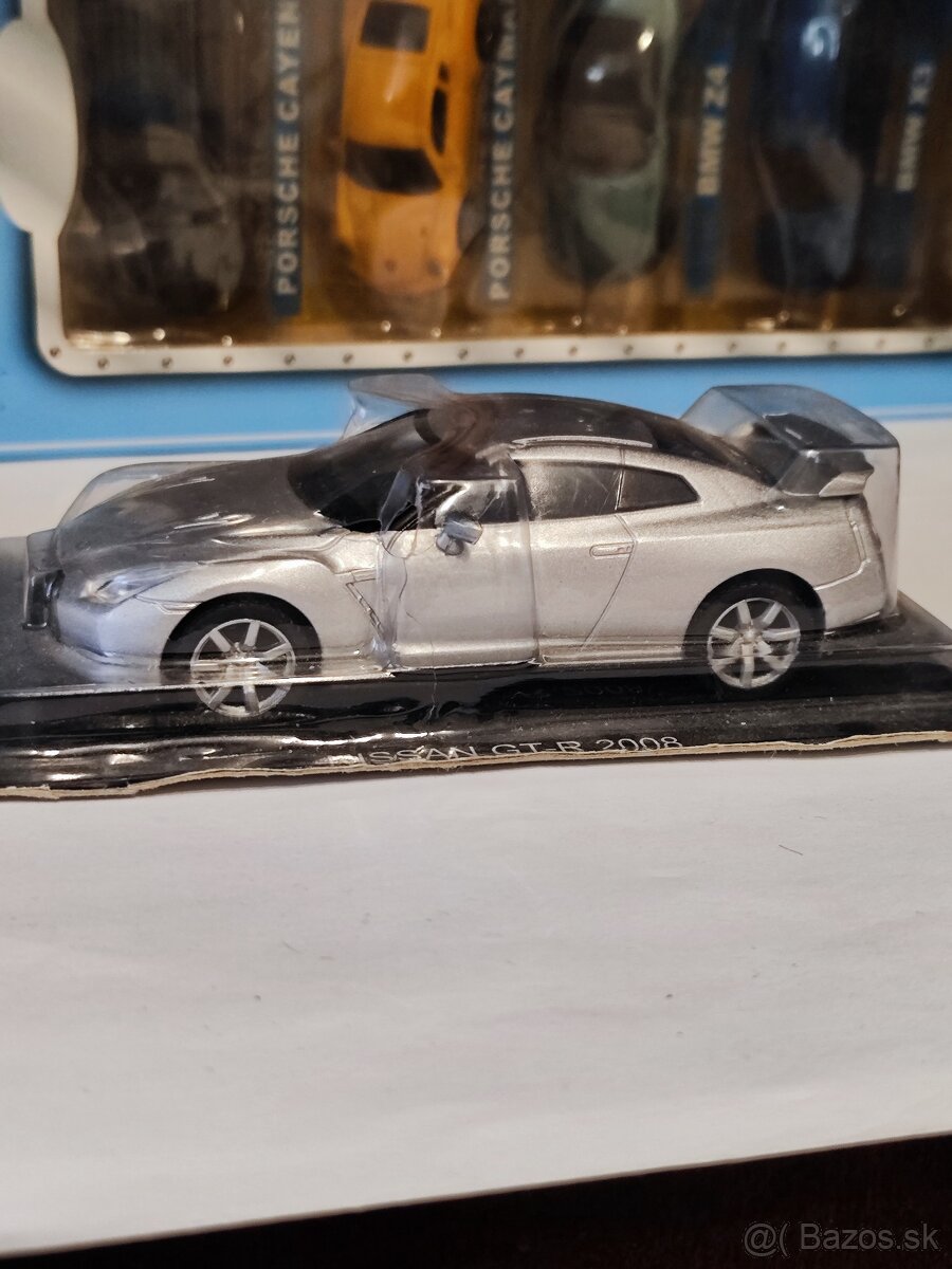 Nissan modely 1:43 - 17
