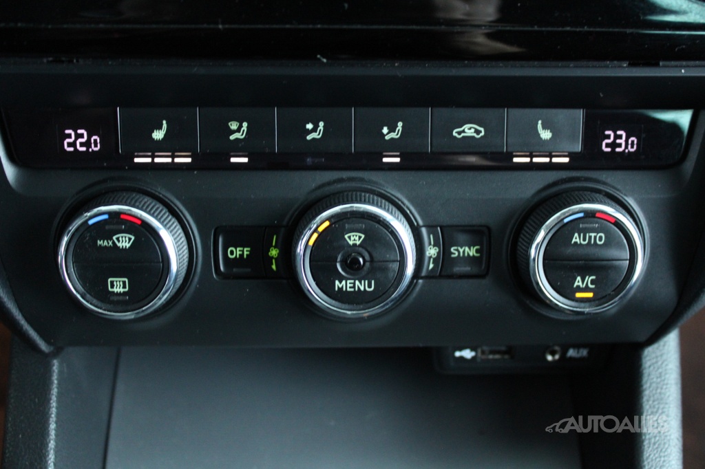 Škoda Octavia Combi 2,0 TDi 110 kW STYLE - 17