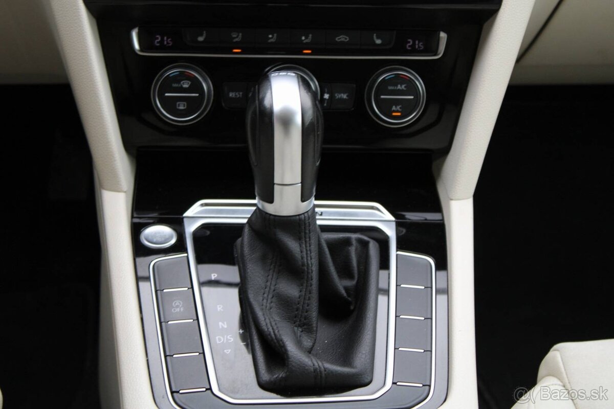 Passat VARIANT 2.0 TDI 140kW DSG Highline, Virtual - 17