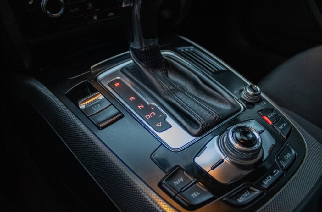 Audi A4 Avant 2,0 TDI 130 KW Multitronic AT8 - 17