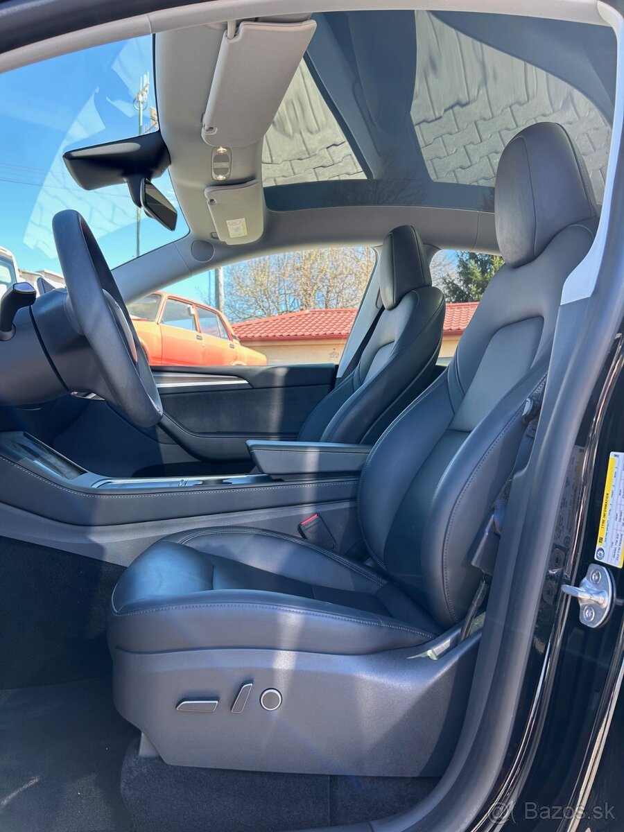 Tesla Model Y PERFORMANCE 393kW Dual Motor Long Range AWD - 17