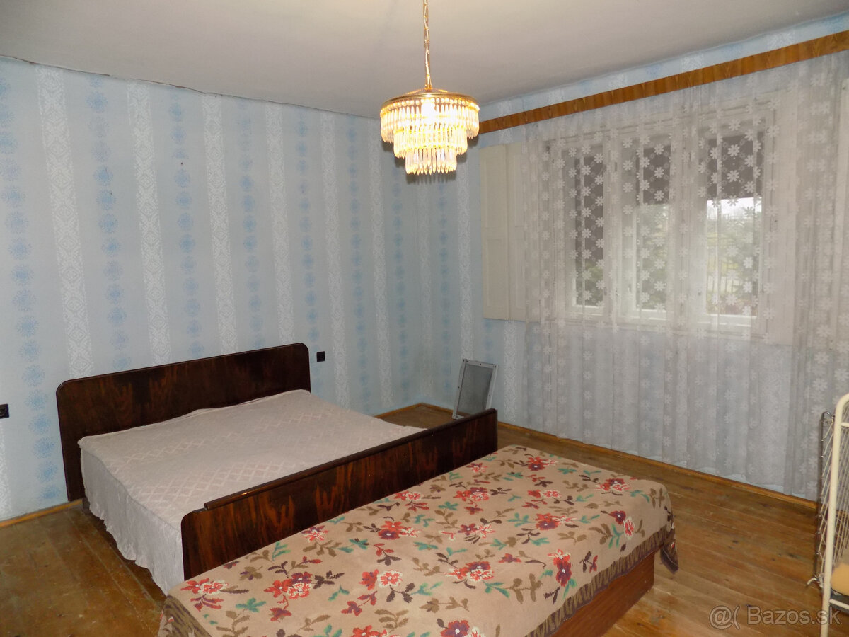 Na predaj chalupa v obci Kuraľany s garážou , pozemok 1536 - 17