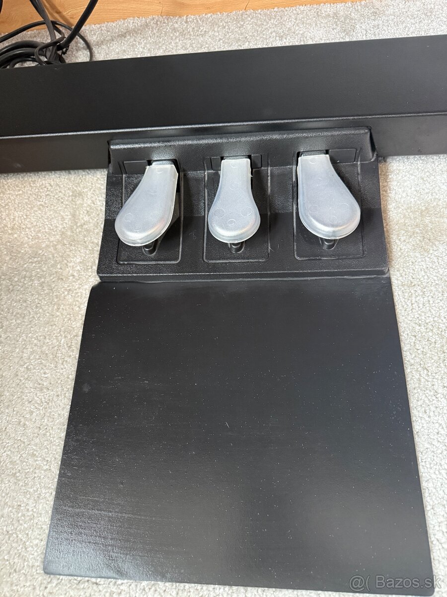 Nord Grand – digitální piano (Kawai Hammer Action) - 17