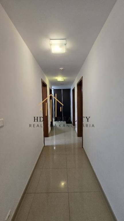 HD REALITY, Vám ponúka na Predaj 3-izbový Apartmán na Donova - 17