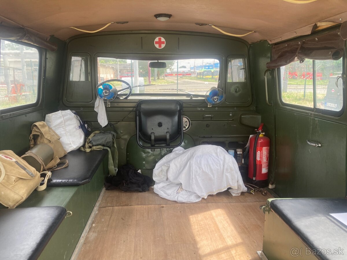 UAZ 452A - Buchanka - 17