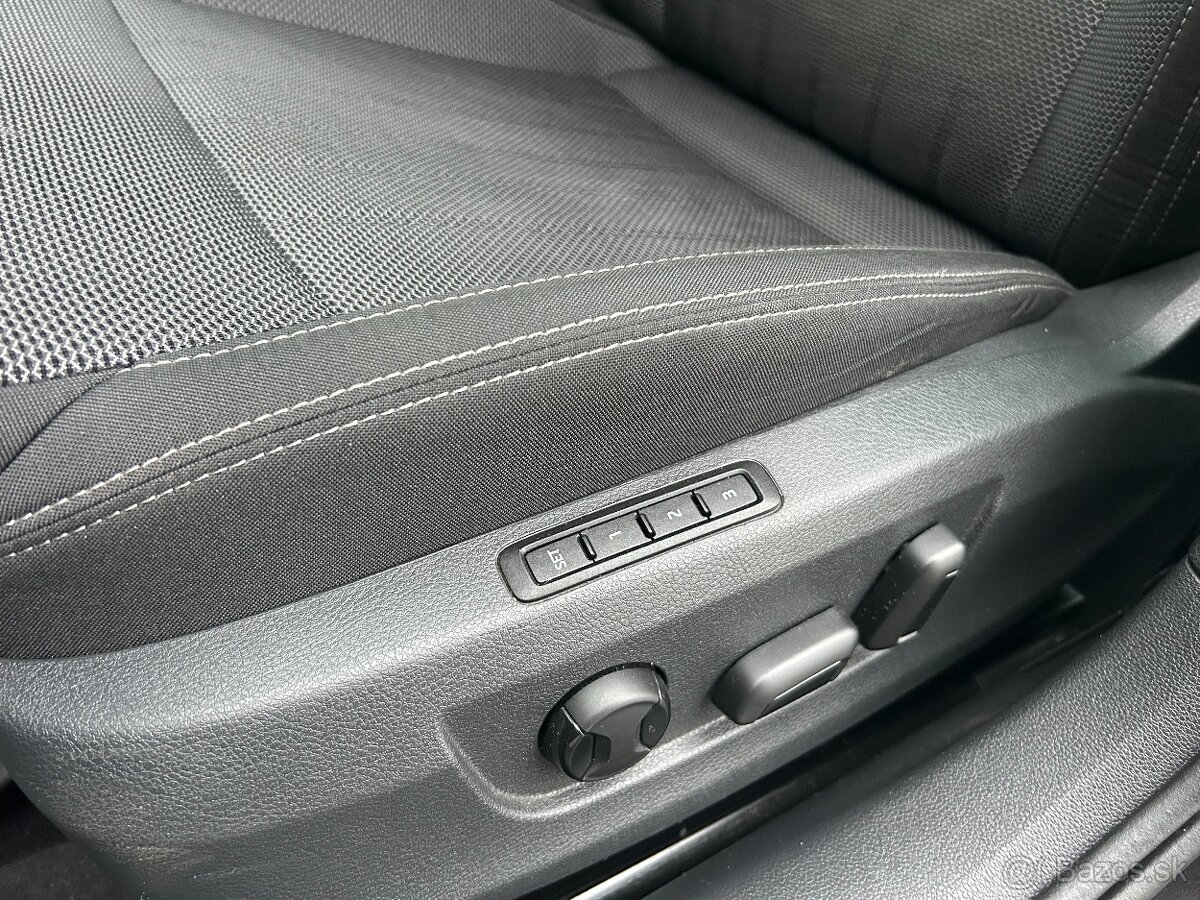 Škoda Superb 2.0 TDI DSG 147kW 4x4 - 17