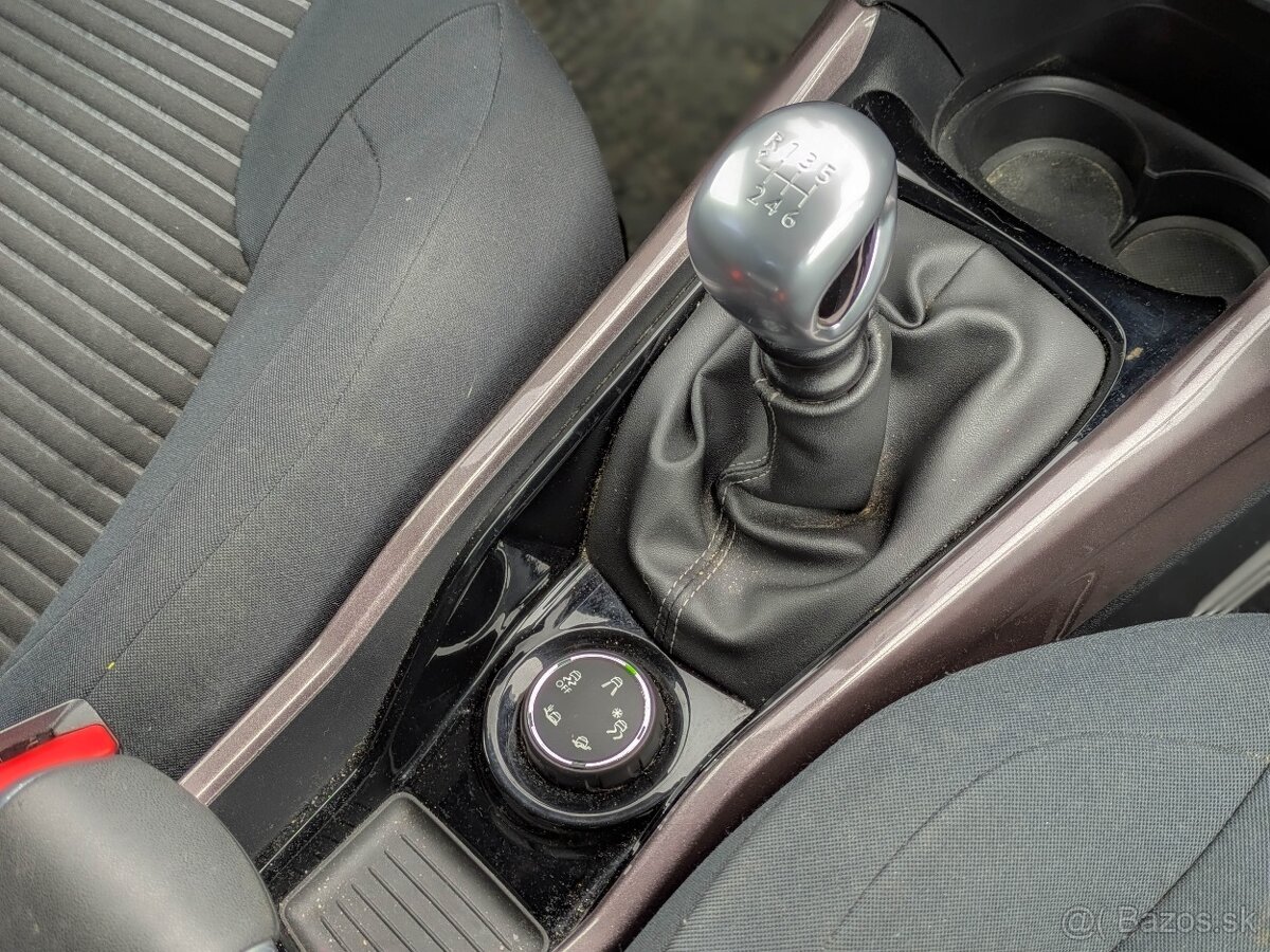 Peugeot 2008 1.2 PureTech Allure, 96kW, M6, 1.majiteľ - 17