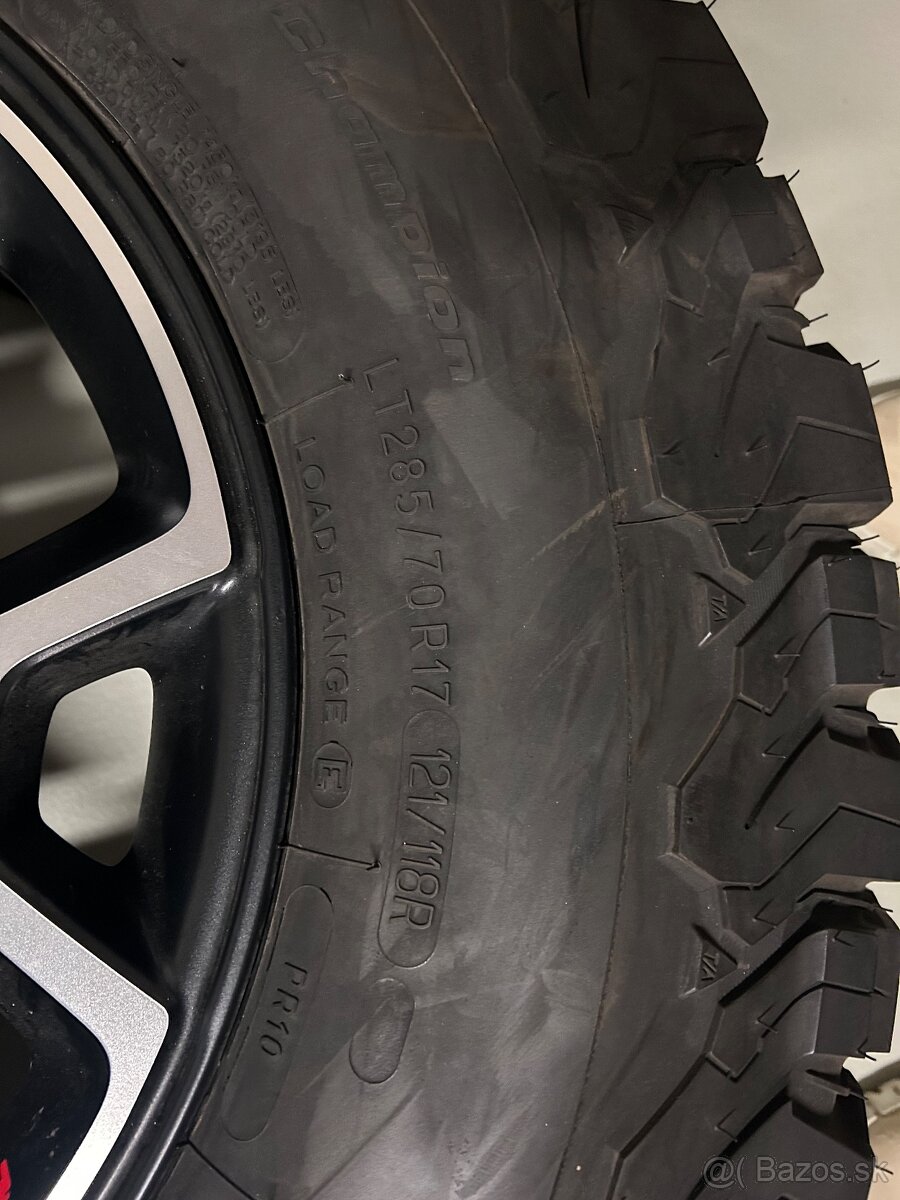 Jeep Wrangler 285/70 r17 BF Goodrich - 17