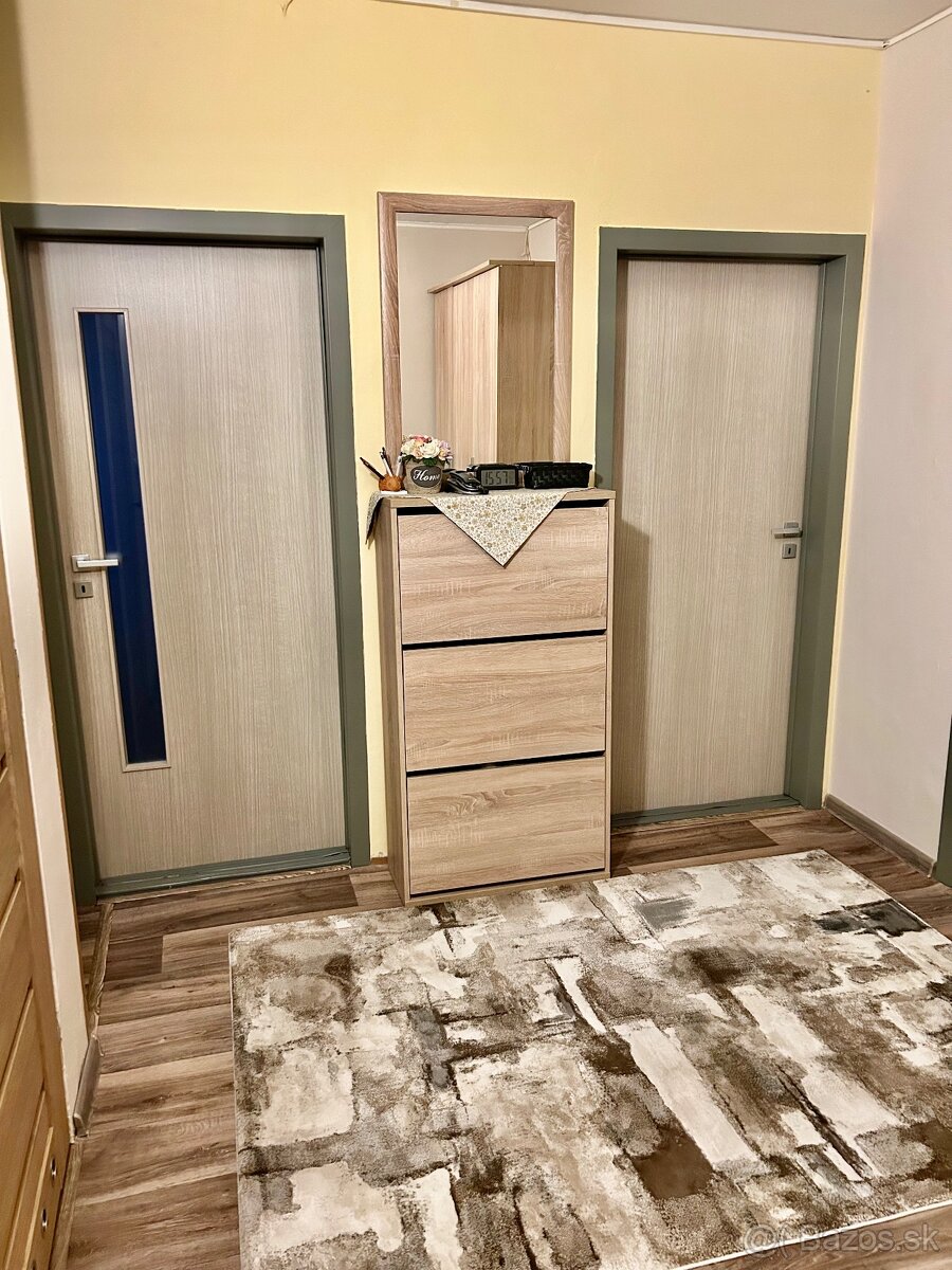 Predaj 3-izbový byt so zariadeným a parkovacím miestom - 17