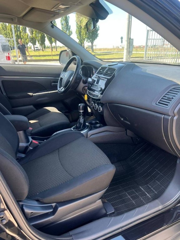 Mitsubishi ASX 1.6 DI-D Invite+ 4WD - 17