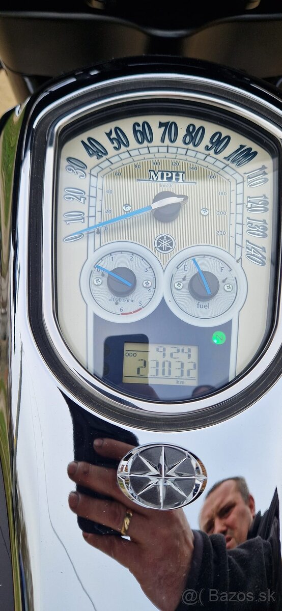 YAMAHA XV 1900 DELUXE 2010 - 17