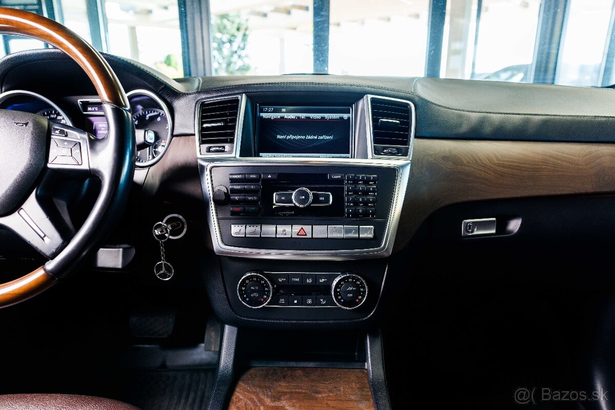 Mercedes-Benz GL 500 4MATIC - 17