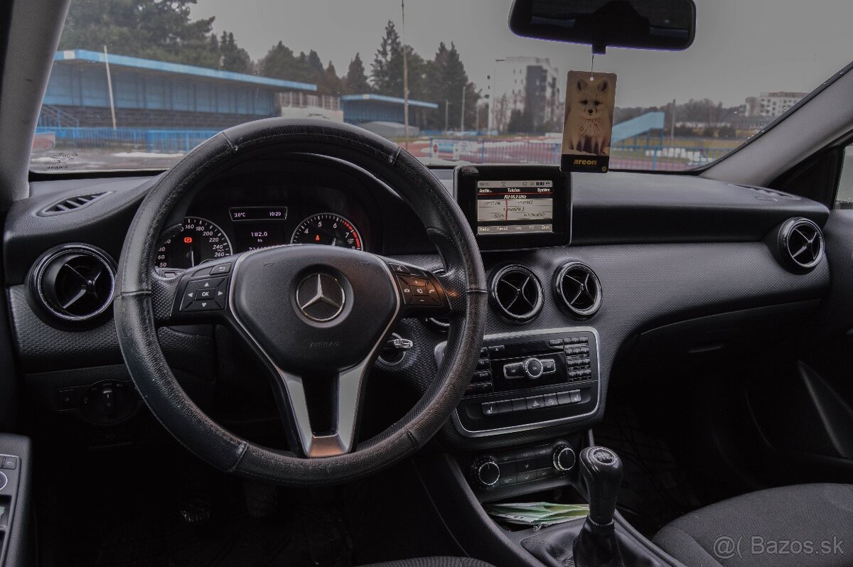 Mercedes-Benz A trieda 180 - 17