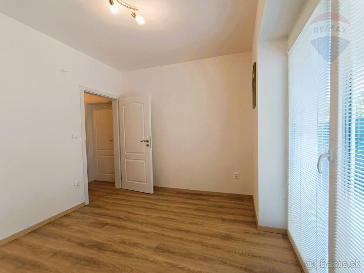 PRENÁJOM: Priestranný 3-izbový bungalov s parkovaním vo dvor - 17