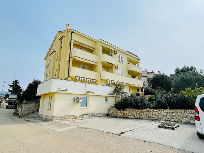 Trojizbový zariadený apartmán s terasou, Novalja, Chorvátsko - 17