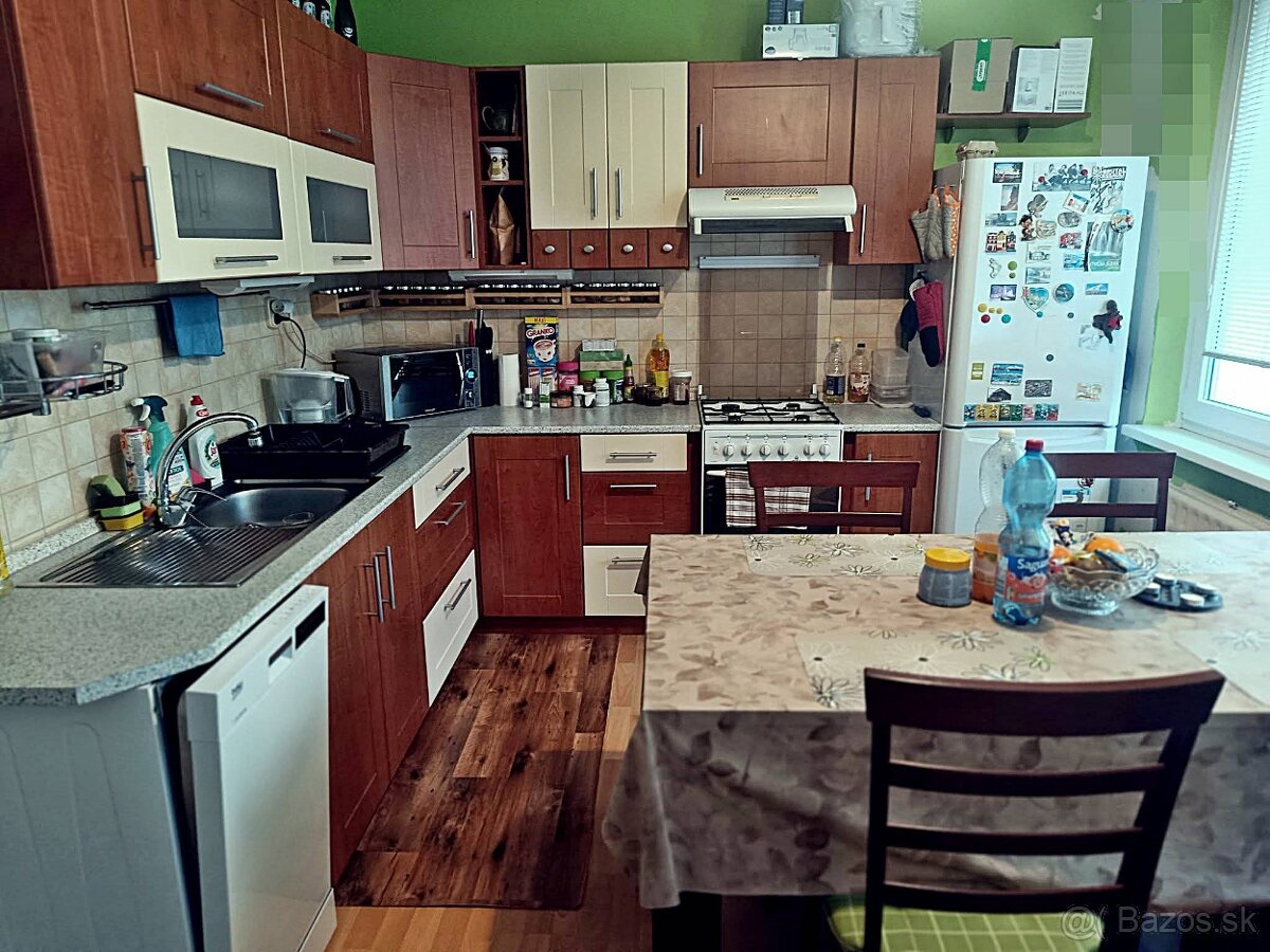 Na predaj 3-izbový byt Banská Bystrica - 17