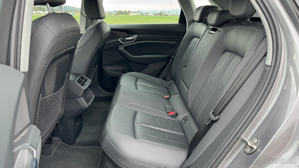 Audi E-tron 55 quattro Advanced - 17