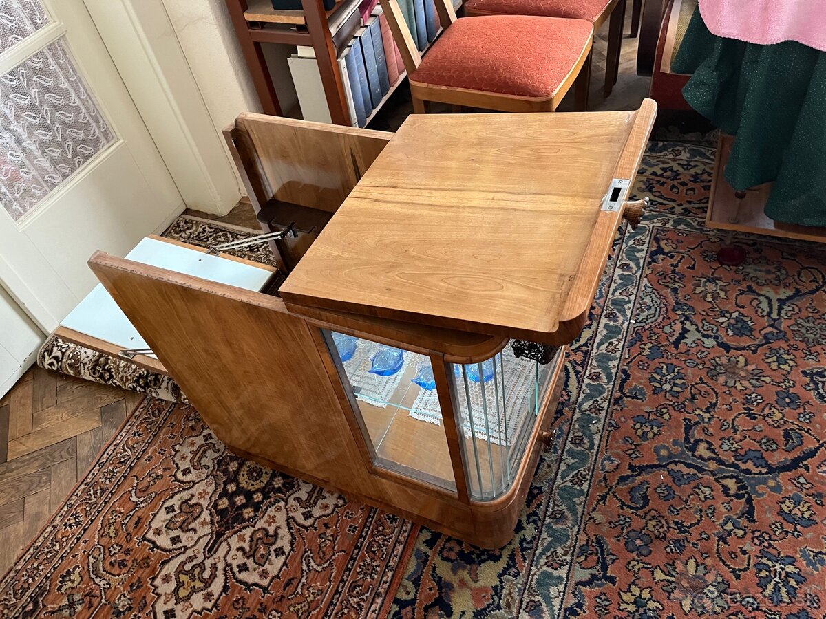 Jedálenská zostava Jindřich Halabala - 17