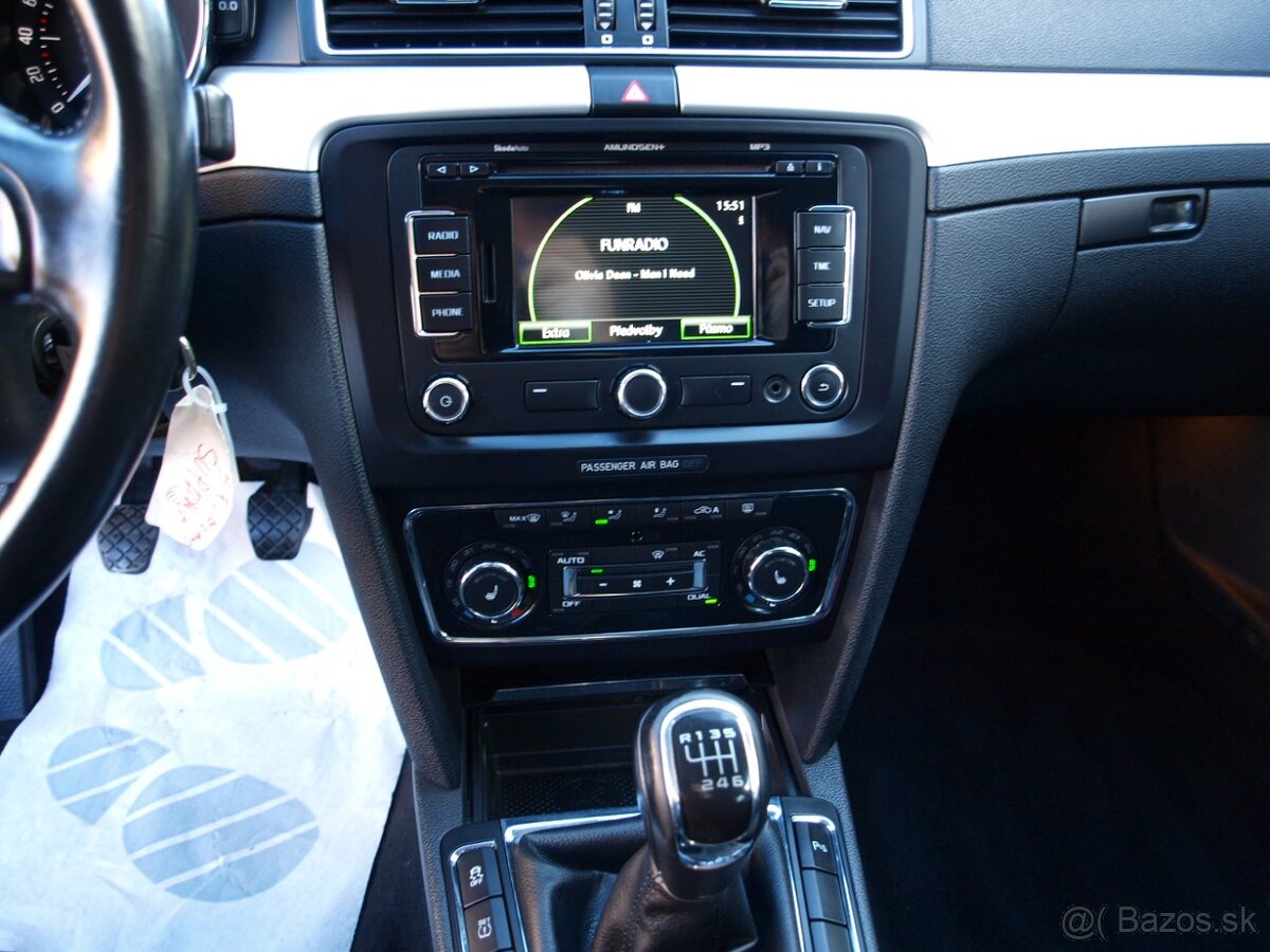 Škoda Superb Combi 1.8 TSI Elegance - 17