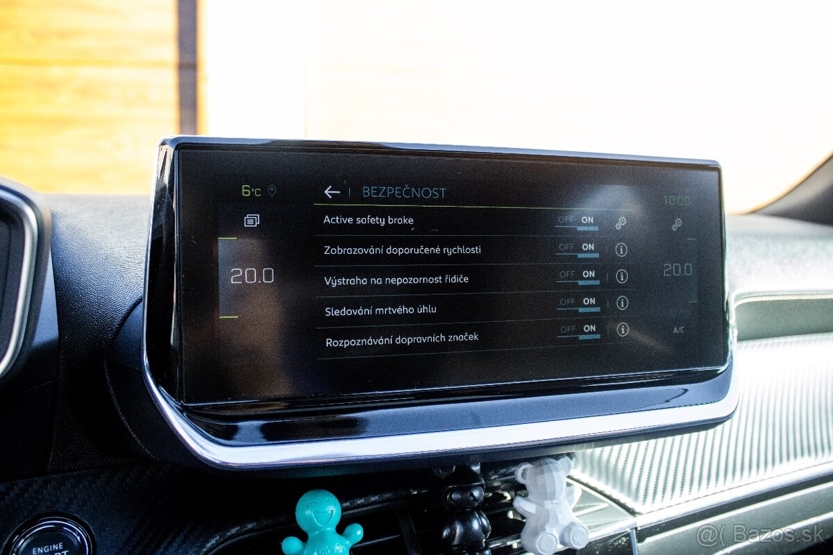 Peugeot e-2008 GT 2021 100kW - 17