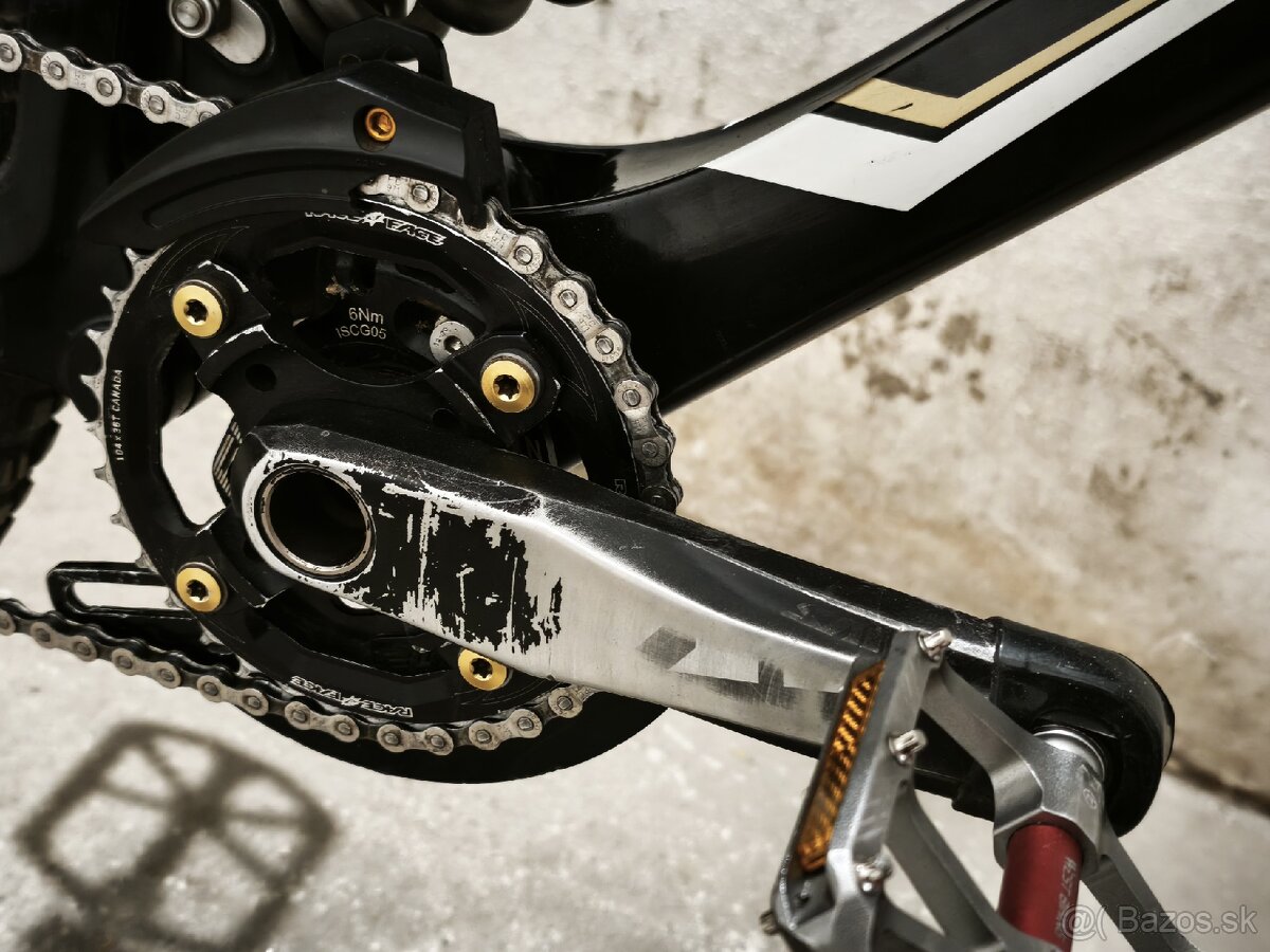 Santa Cruz v10.4 Carbon - 17