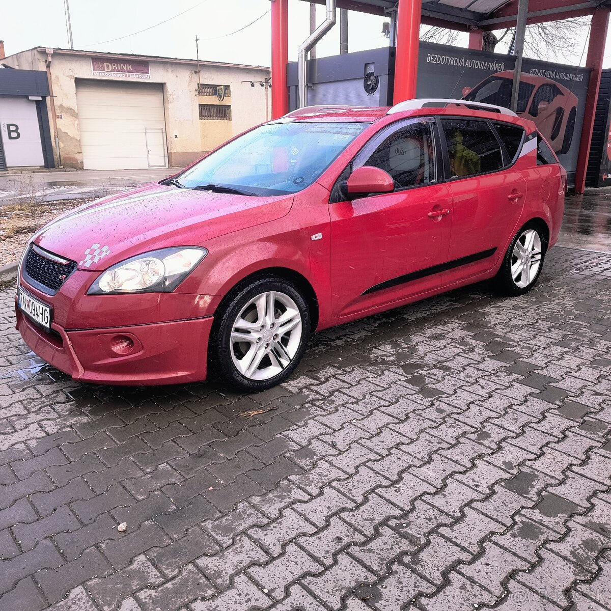 Predam / Vymenim Kia Ceed 1.6 Cdri 85kw - 17