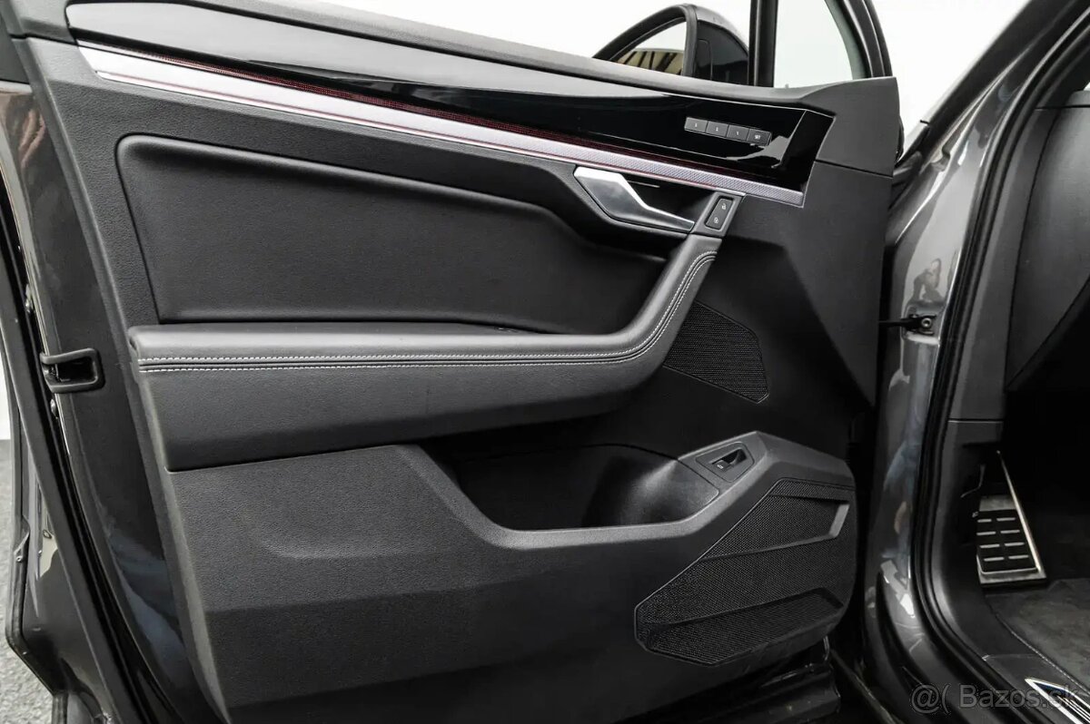 Volkswagen Touareg - 17