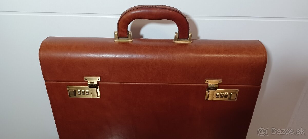 Luxusný kožený kufrík - 17