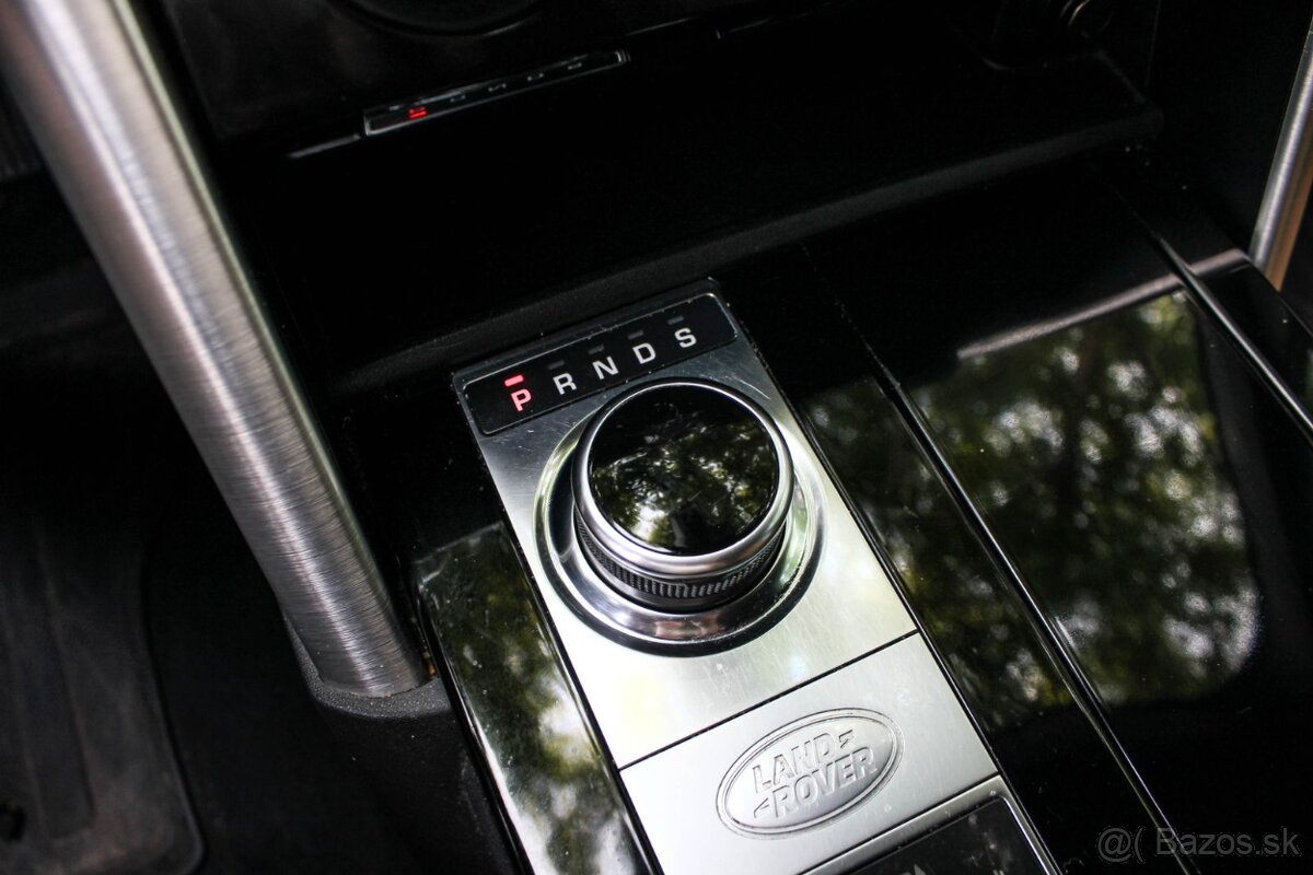 Land Rover Discovery 3.0D SDV6 HSE Luxury AWD A/T - 17