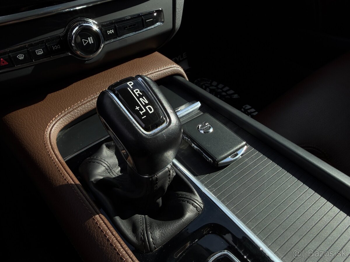 Volvo S90 D3 2.0L Drive-E Momentum Pro Geartronic - 17