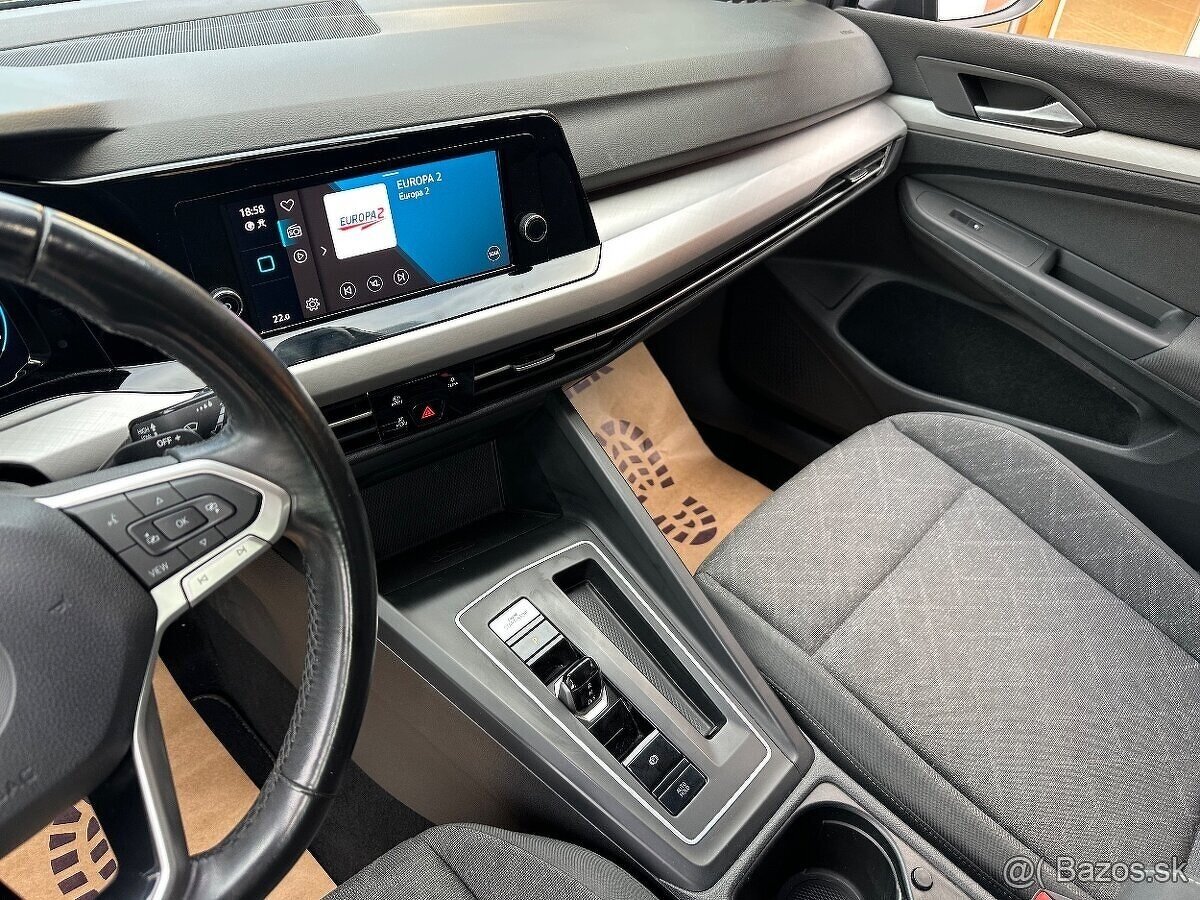 Volkswagen Golf VIII Variant 1.0 eTSI 81kw - 17