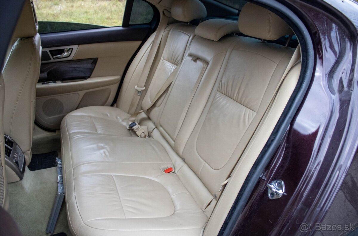 JAGUAR XF 3.0D V6 155kW LUXURY 2011 - 17