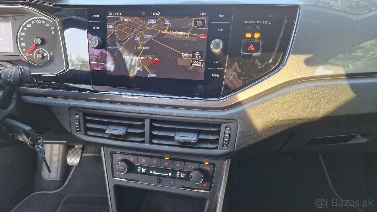 VW Polo VI 6, 2018, 1.0 TSI 70 kW, biela, benzín, Highline - 17