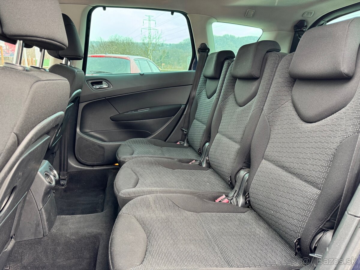 Peugeot 308 combi Automat 7 miest. - 17