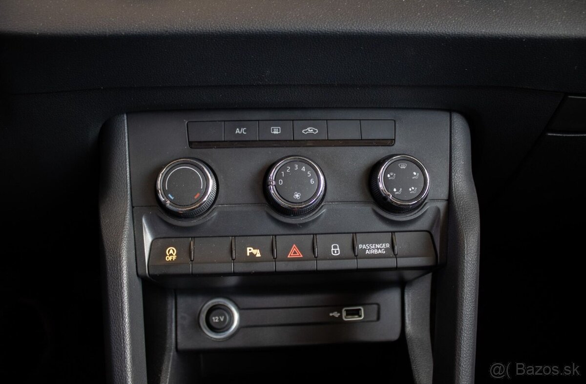 Škoda Karoq 1.6TDI Life M6 - 17