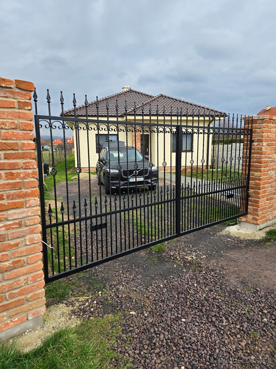 Kovovýroba, zámočnícke práce, brány, zábradlia - 17