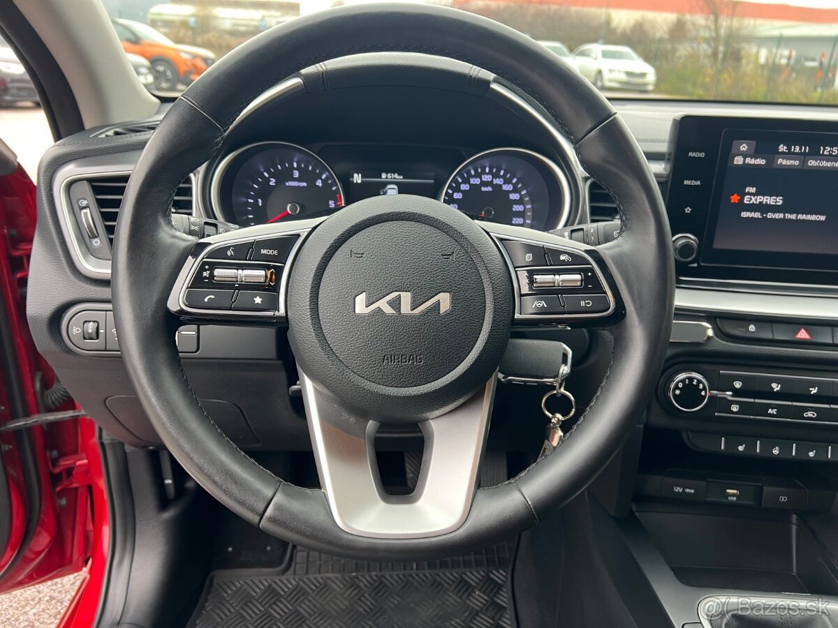 Kia Ceed 1.6 CRDi MHEV Gold - 17