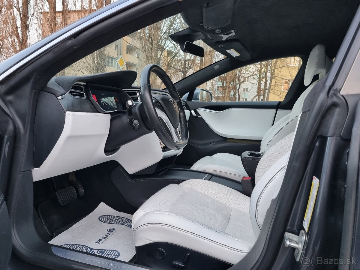 ===Tesla Model S 90D Free Supercharger=== - 17