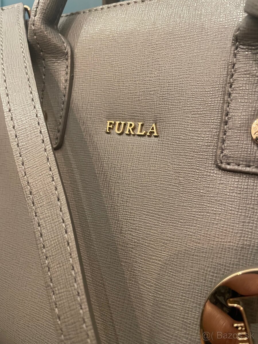 Sivá kožená kabelka Furla - 17