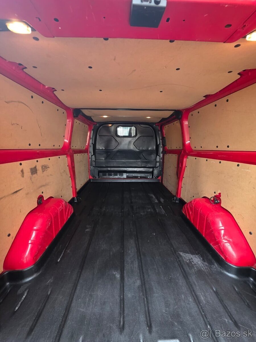 Ford Tranzit Custom 2.2 TDci 92 kw - 123 HP Nová STK/EK - 17