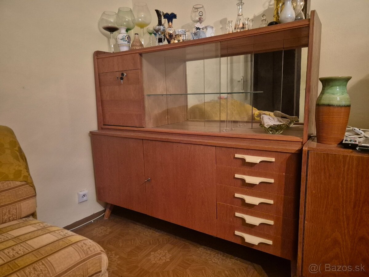 Ponúkam zachovalý retro nábytok z 80tych rokov - 17