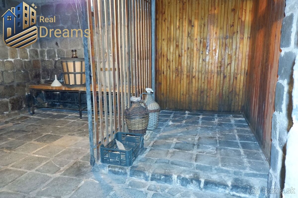 Dom na najkrajšom mieste v obci Jelšovce - 17