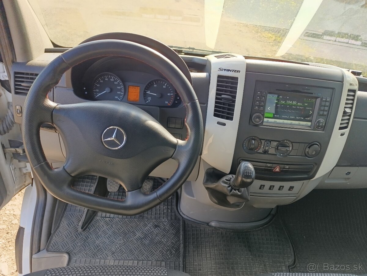 Mercedes Sprinter 315 CDI odťah špeciál - 17