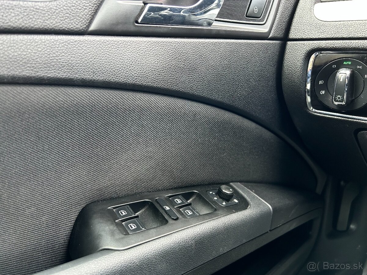 Škoda Superb 2 Combi 2.0 TDI 103Kw 2010 Elegance - 17