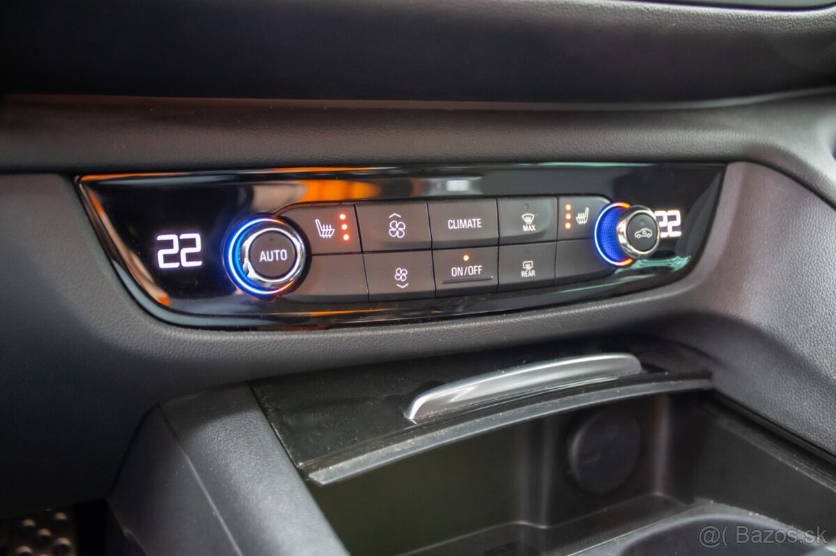 Opel Insignia 1.5 Turbo benzín automat - 17