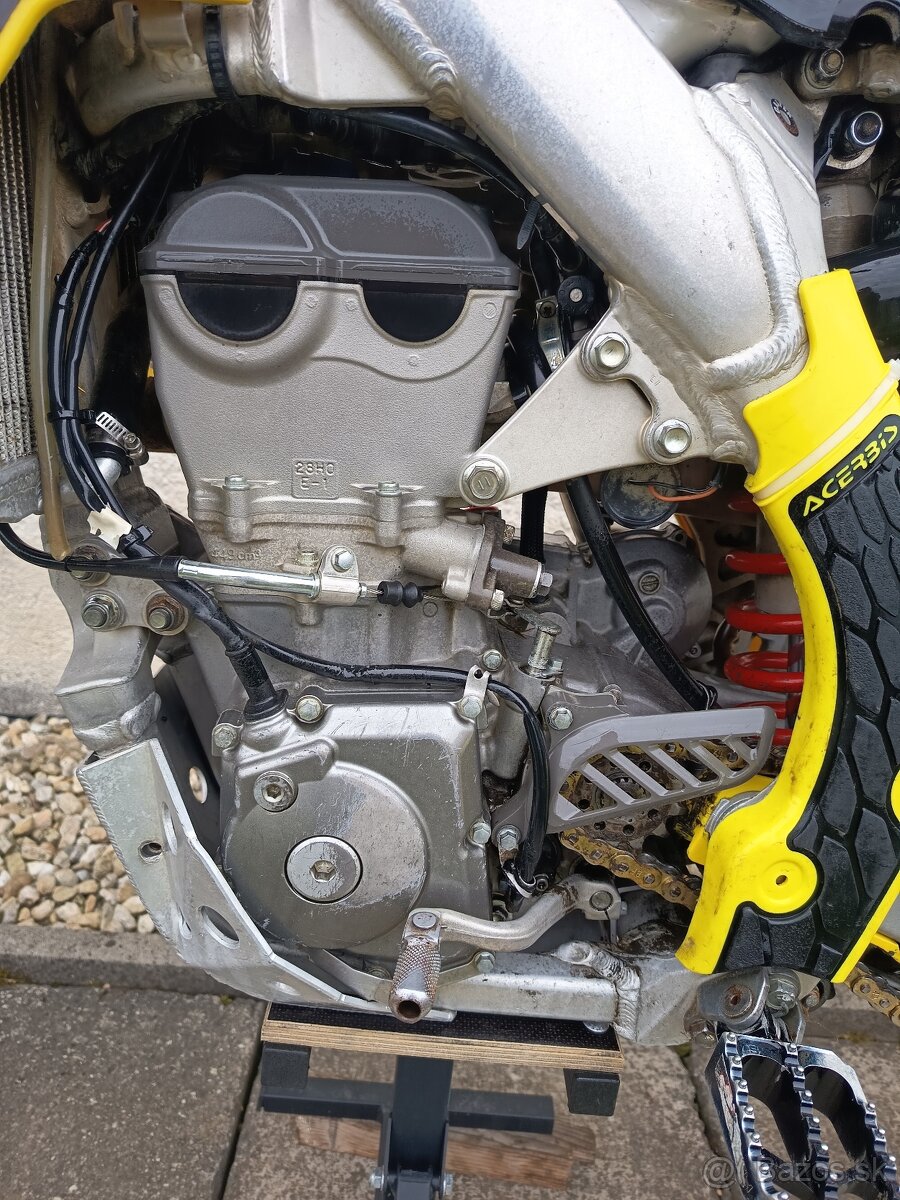 Suzuki rmz 450 - 17