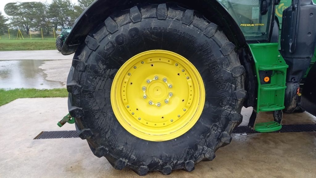 John Deere 6215R PrémiumEdition - 17